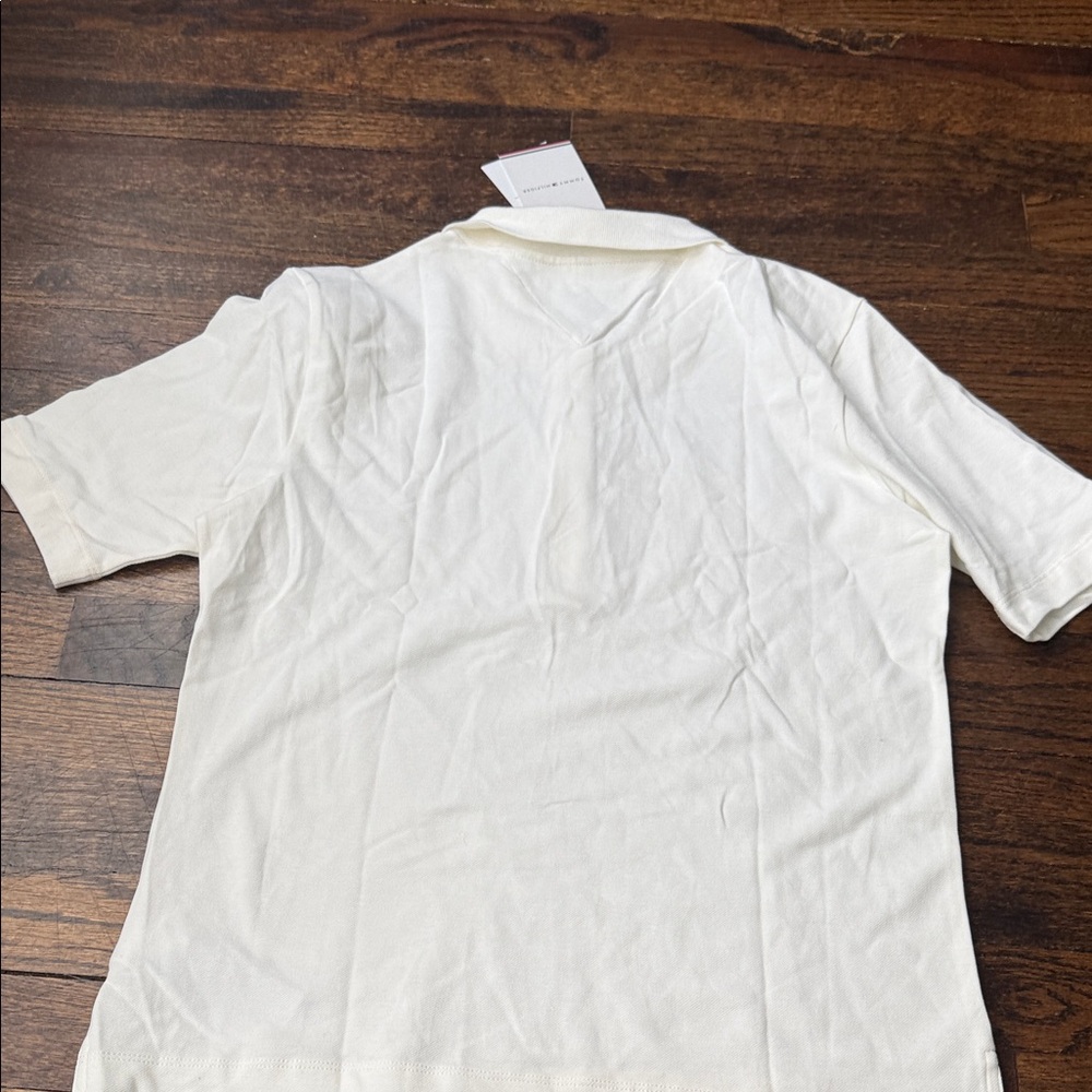NWT Tommy Hilfiger Women's White Button Down Shirt size small. Color is Ecru - Picture 13 of 15